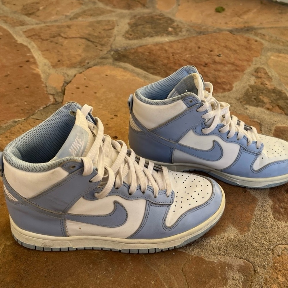 Nike Women's Shoes in Light Blue and White